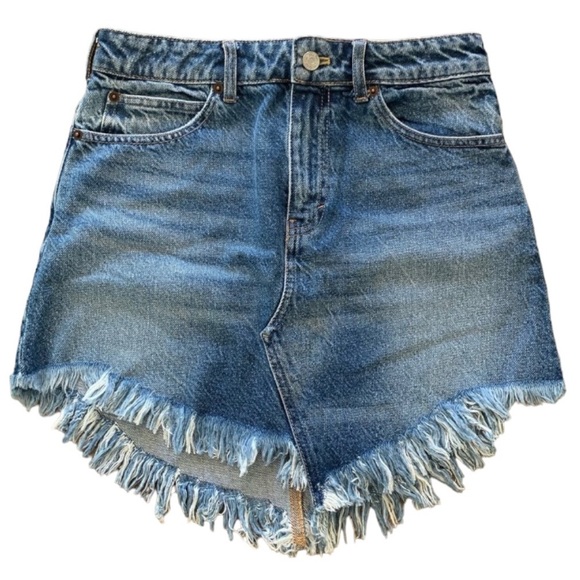 Free People We The Free Bailey Denim Mini Skirt in Indigo Blue Size 26  … - Picture 1 of 9